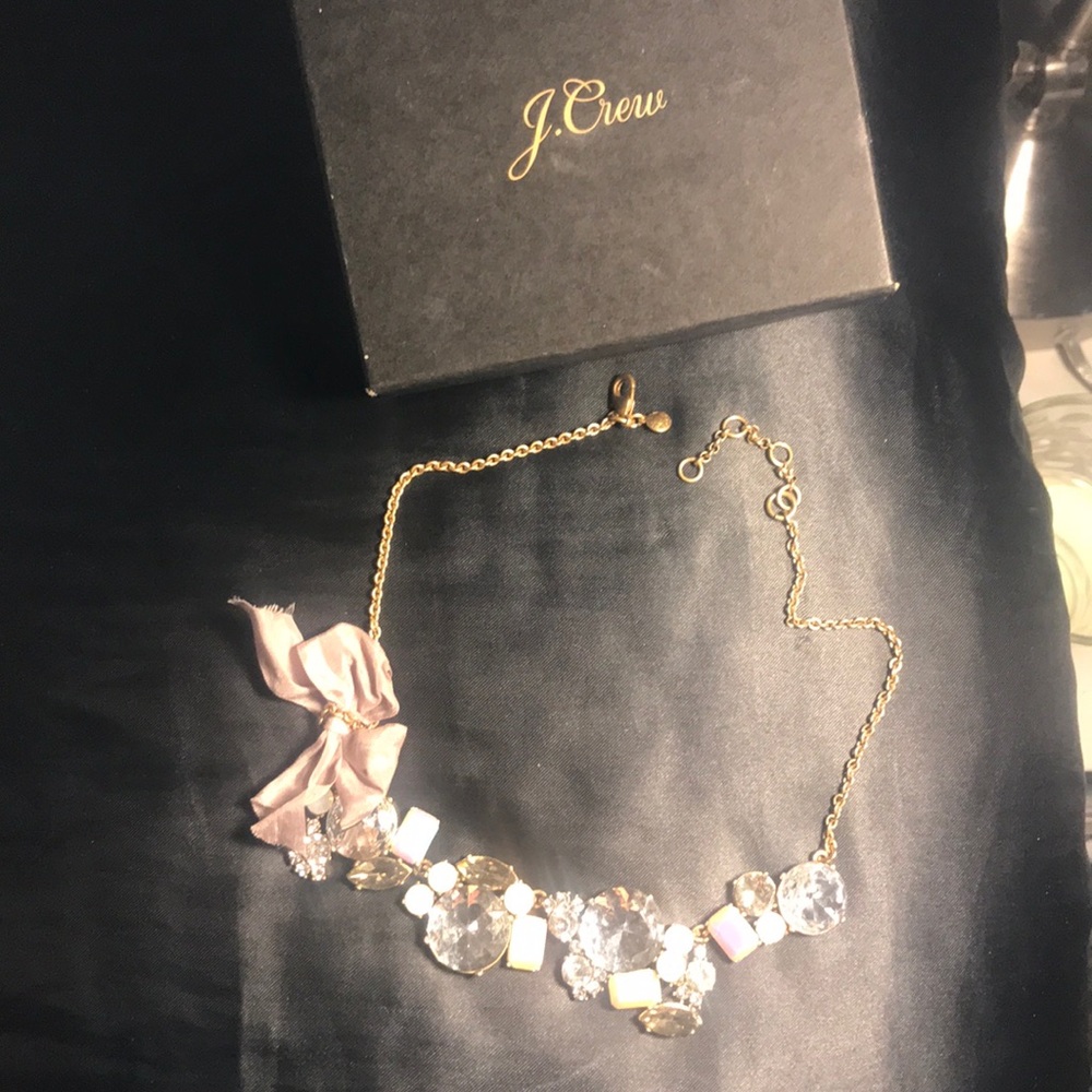 Statement necklace